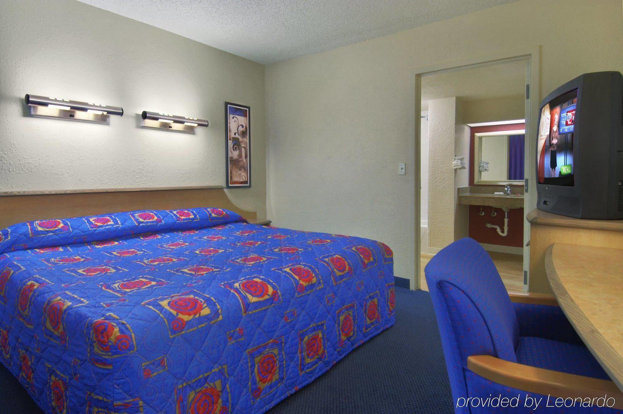 Econo Lodge Palm Harbor - Clearwater מראה חיצוני תמונה