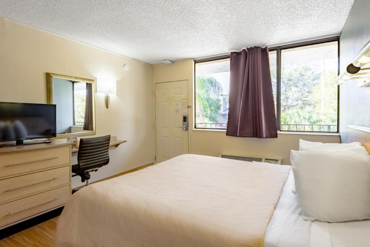 Econo Lodge Palm Harbor - Clearwater מראה חיצוני תמונה
