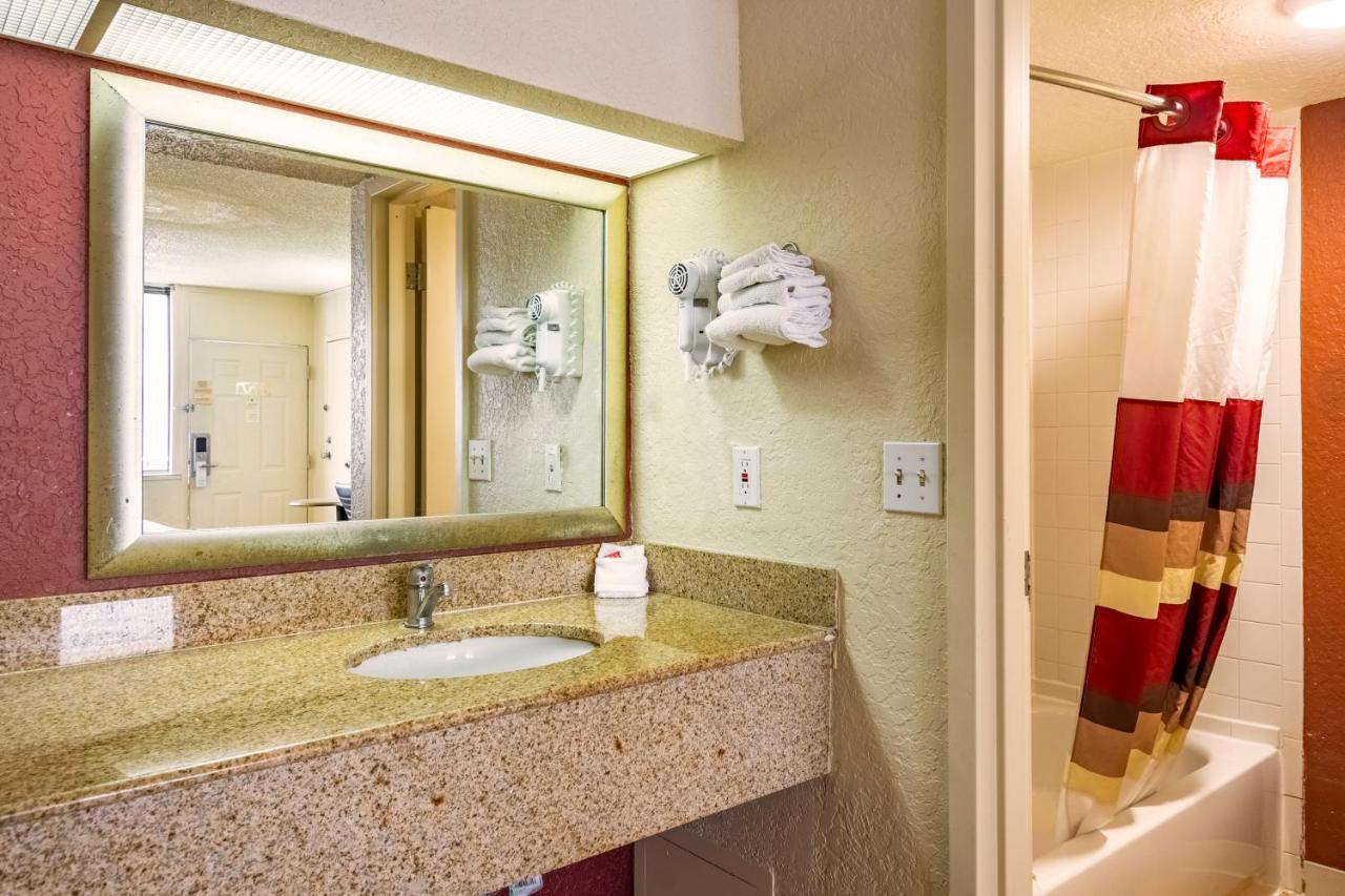 Econo Lodge Palm Harbor - Clearwater מראה חיצוני תמונה